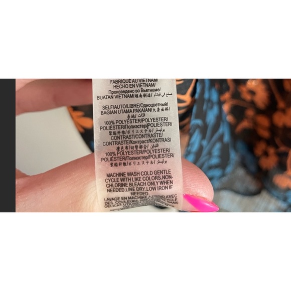 BCBGeneration NWOT Floral Halter Sheer Tank Top Black - Picture 6 of 9